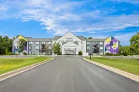 Spark by Hilton Traverse City Hotels in Almira Township