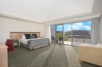 Springs Shoalhaven Nowra Hotel a Woollamia