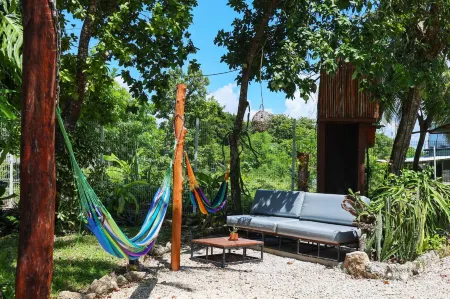 El Búho Bacalar Eco-Cabañas Hostal