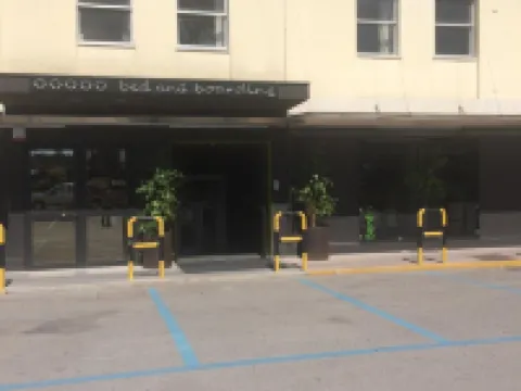 เบดแอนด์บอร์ดิ้ง - โฮสเทล โรงแรมในนาโปลี