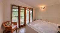 Beechworth Cedar Cottages