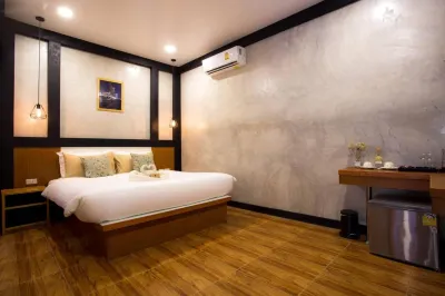 The Sun Resort Ratchaburi Hotele w: Don Tako
