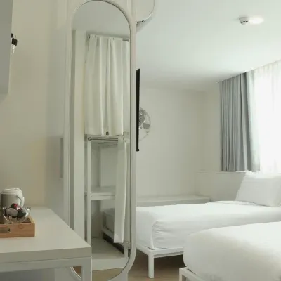 ResT@Bangkok Poshtel Hotels near Sinthon Steak House