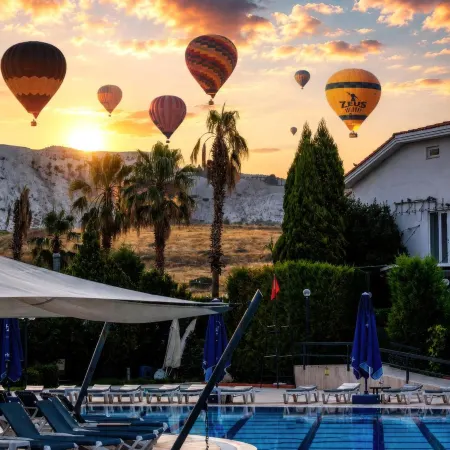 Tripolis Hotel