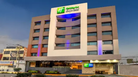 Holiday Inn Express Mexico Basilica by IHG Отели рядом со станцией Autobuses Poniente Station