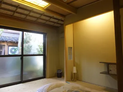 Guesthouse Mikkaichi Hotels near Kaga traditional crafts village Yunokuni no mori