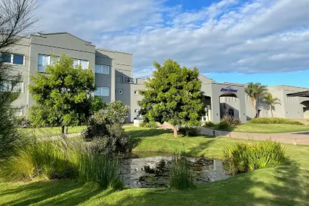 Howard Johnson by Wyndham Funes Отели в г. Фунес