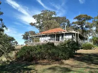 Kinross Metcalfe Farm Hotels in Kyneton