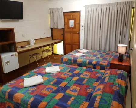 Commercial Hotel Hotels in Charters Towers