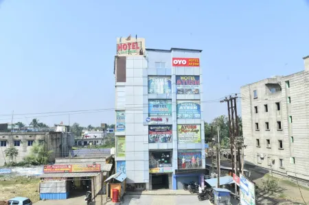 Hotel Ayush International Отели в г. Баласор