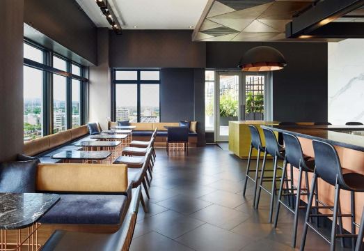 안다즈 오타와 바이워드 마켓