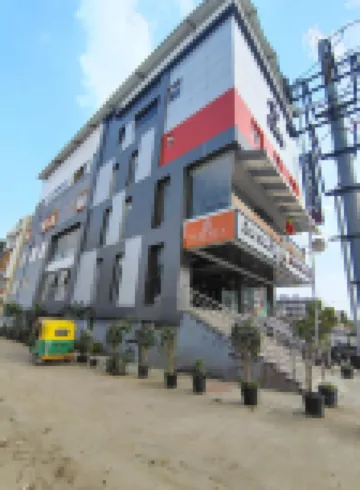 Serenity Stay Inn Hotel di 