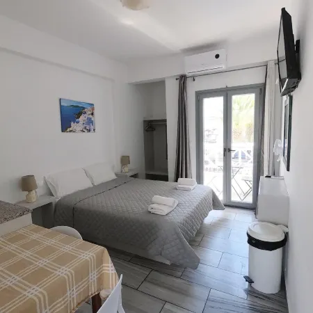 Anny Studios & Rooms Perissa Beach Отели рядом с достопримечательностью «Пляж Перисса»