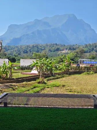 Lhongkhao-Chiang Dao Отели рядом с достопримечательностью «Wat Cham PI»
