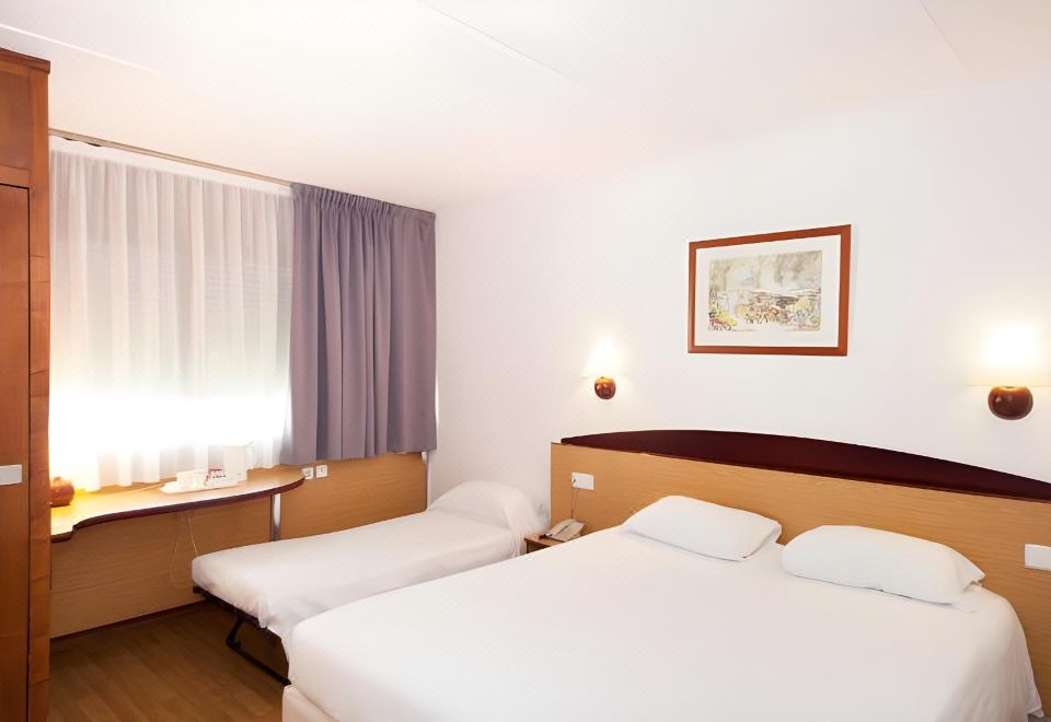 Travelodge Barcelona del Valles 외관