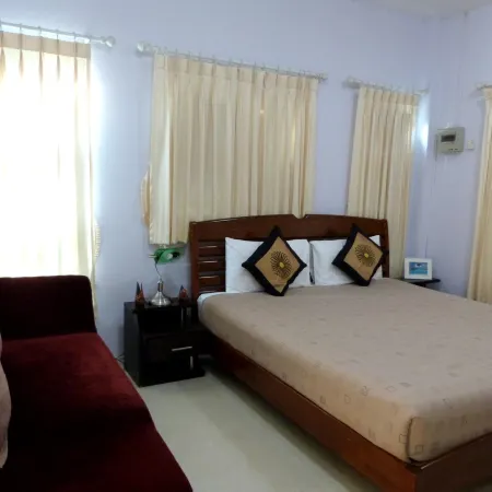Bannsuanrachawadee Resort