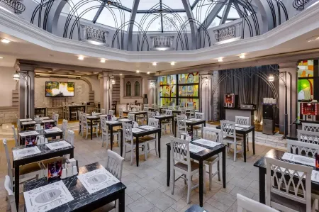 Marins Park Hotel Ростов (Маринс Парк Отель Ростов) Отели в г. Ростов-на-Дону