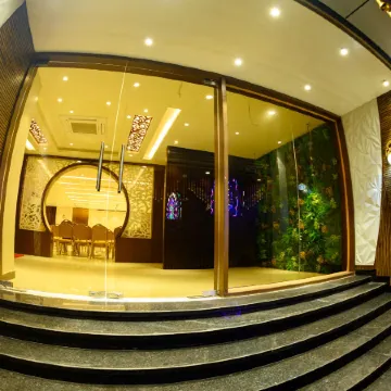 Srigandha Residency Отели в г. Давангере