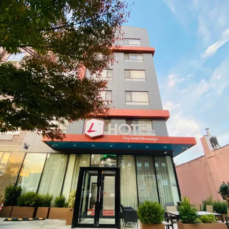 The L Hotel Отели рядом с достопримечательностью «Союз Холл»