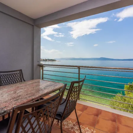 Heta II - Deluxe Beachfront Suites