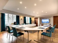 Cazaudehore Hotel Restaurant Hotels in Saint-Germain-en-Laye