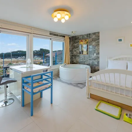 Yangyang Monti Pet Spa Pension