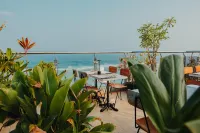 Amber Beach Hotel - Romantic