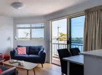 River Sands Apartments - Parking