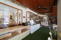 Snow House Buriram - 3-Star