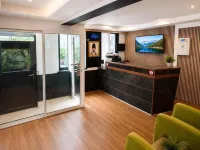 Hotel Albergo Hotels near سخاربيك / سخاييرب