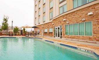 Holiday Inn Express & Suites Columbus at Northlake