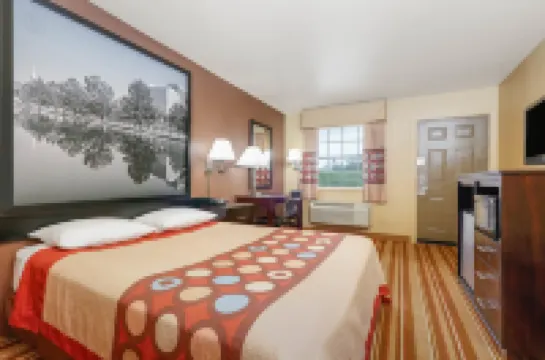 Super 8 by Wyndham Big Cabin/Vinita Area Hotels in Craig County