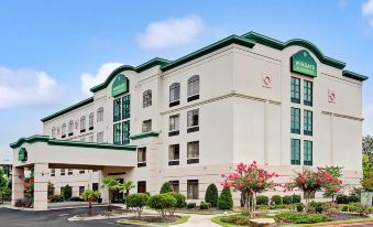 Wingate by Wyndham Atlanta/Fairburn