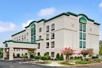 Wingate by Wyndham Atlanta/Fairburn فنادق في Fairburn
