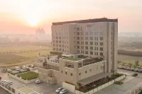Courtyard Surat Hotels near Gavier Lake