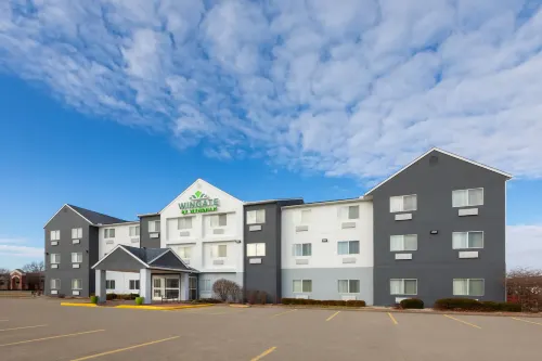 Wingate by Wyndham Marion Hotels in Marion