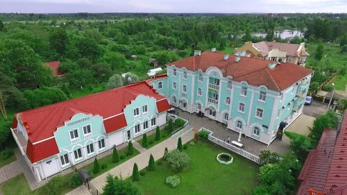 Aleksandriya-Peterhof Hotel Hotels in Peterhof