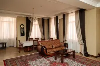 Al-Firay Hotel - 바