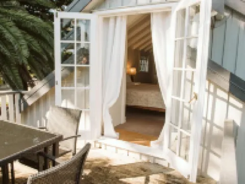 Bow Street Accommodation Hotels in Raglan