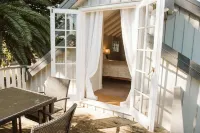 Bow Street Accommodation Hotels in Raglan