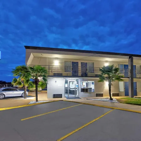 Motel 6 McDonough, GA