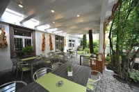 โรงแรมพรอมเมอนาด - พร้อมอาหารเช้า