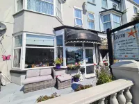 The Roslyn Guest House Hotels in Paignton