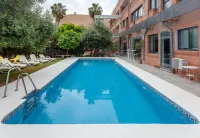 Aacr Hotel Monteolivos - ที่มีสระว่ายน้ำ