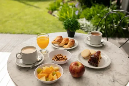 Altos de Guemes Hotel