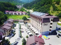 Elegant Hotel & Resort Отели в г. 