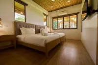 Casa Verde Cliff Resort & Spa