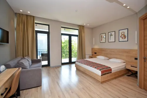 Andor Hotel