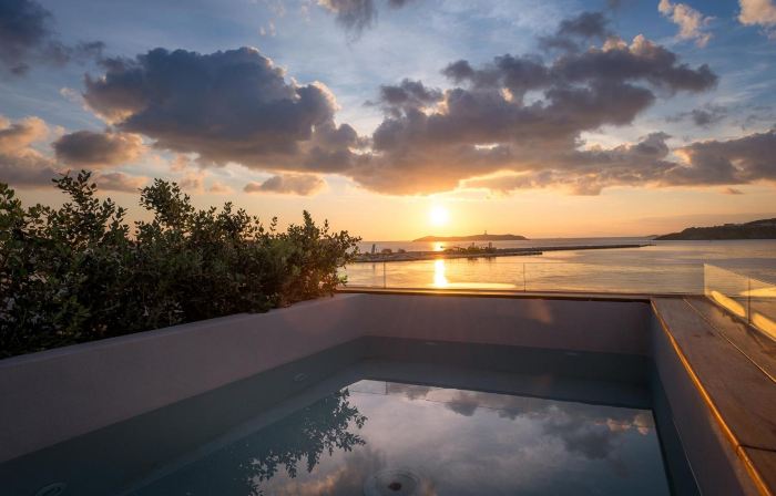Shapes Luxury Suites