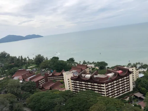 Executives Pantai Seaview Batu Ferringhi 2704 - 2 Bedrooms